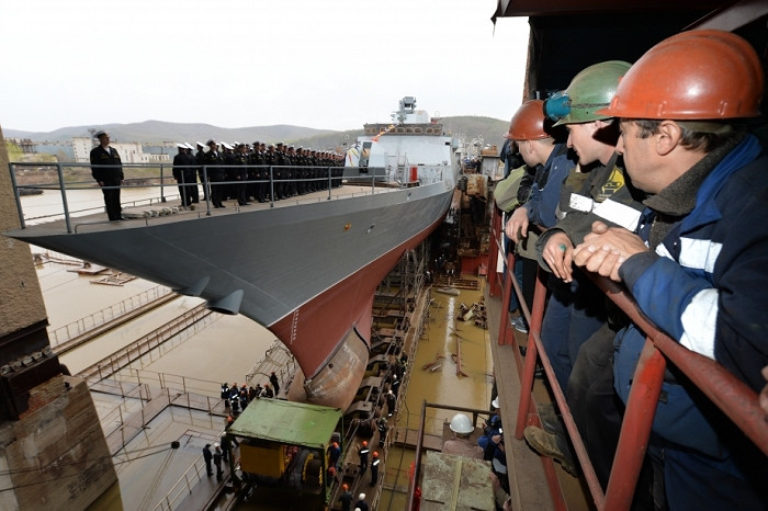 Các nhà máy đóng tàu đang nỗ lực để bàn giao chiến hạm cho Hải quân Nga theo đúng cam kết.