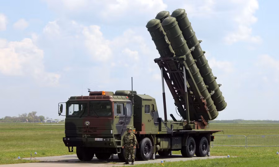 Tổ hợp tên lửa phòng không FK-22 do Trung Quốc chế tạo sẽ phối hợp cùng hệ thống tác chiến điện tử Repellent của Nga tại Serbia.