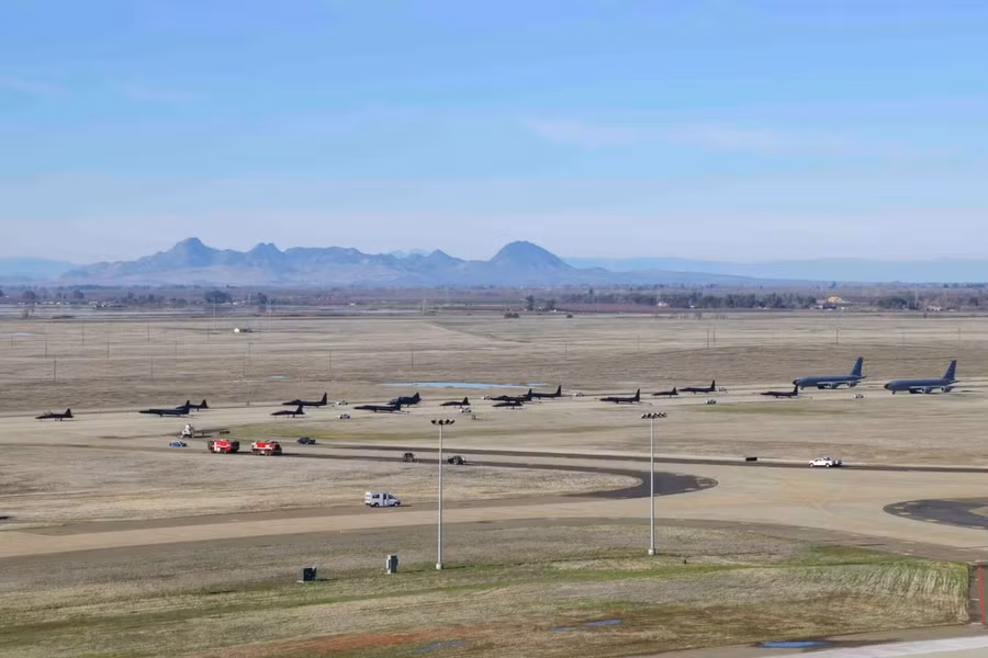 “Voi đi bộ” với sự tham gia của các máy bay U-2, T-38 và KC-135, tháng 1 năm 2024.