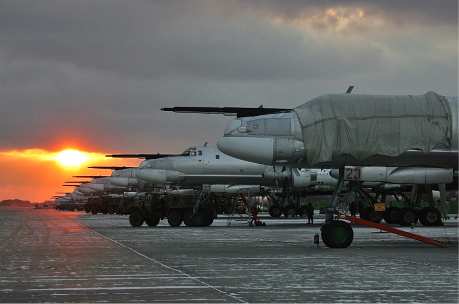 Moscow xác nhận bắn hạ UAV tấn công căn cứ chứa Tu-95 và Tu-160