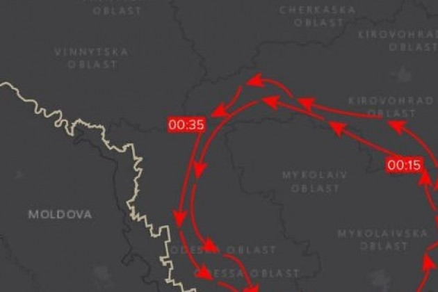 Đường bay lạ của tên lửa hành trình Kalibr khi tấn công các mục tiêu của Ukraine tại cảng Odessa. Đường bay lạ của tên lửa hành trình Kalibr khi tấn công các mục tiêu của Ukraine tại cảng Odessa.