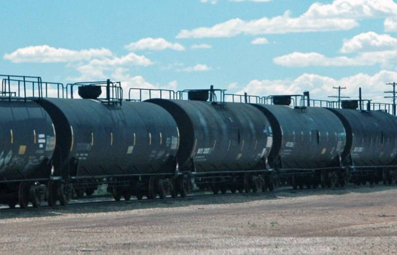 Nhiều quốc gia trên thế giới đang gặp khó trước lệnh cấm xuất khẩu dầu diesel của Nga. Nhiều quốc gia trên thế giới đang gặp khó trước lệnh cấm xuất khẩu dầu diesel của Nga.