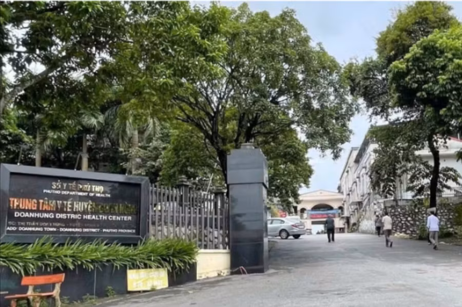 Cổng Trung tâm Y tế khu vực Đoan Hùng.