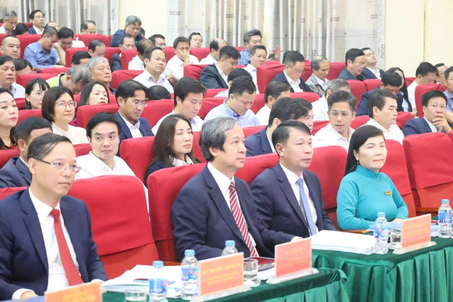 Bộ trưởng Nguyễn Kim Sơn dự và chỉ đạo hội nghị Giáo dục nghề nghiệp và Giáo dục thường xuyên năm 2025. a2.jpg