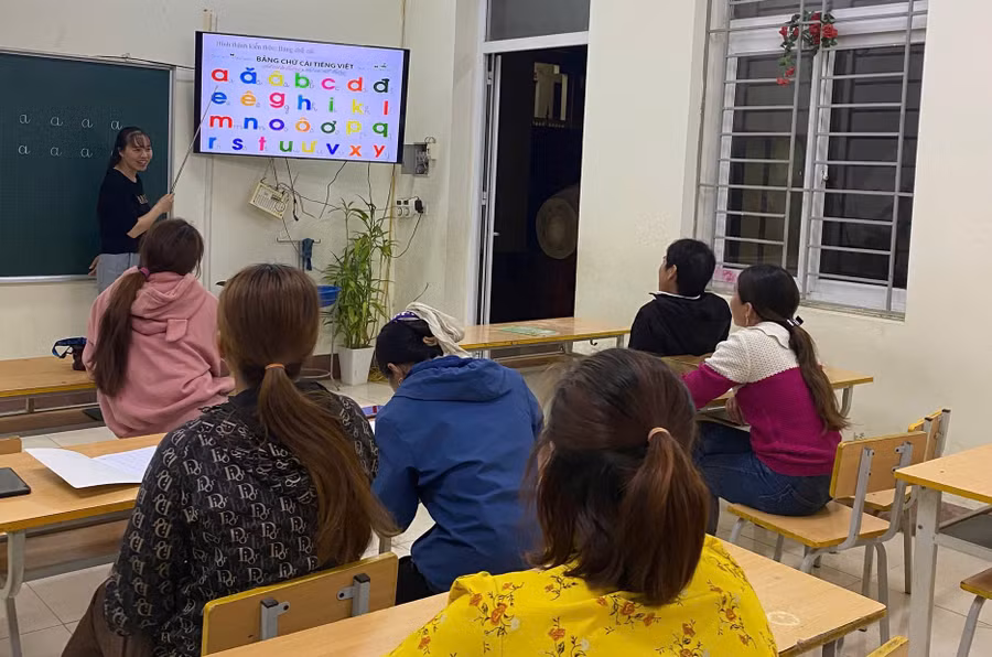 Lớp học xóa tái mù chữ đang được triển khai tại xã Lai Đồng, tỉnh Phú Thọ.