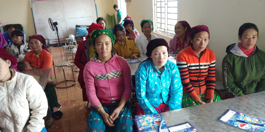 Lớp học xóa mù chữ tại thôn Xín Chải, xã Sơn Vĩ (Tuyên Quang).