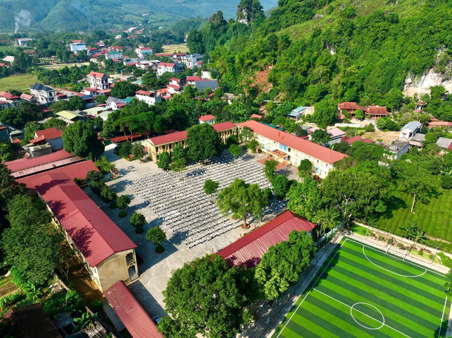 Trường PTDTBT THCS Thu Cúc được đầu tư khang trang.