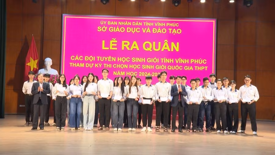 Vĩnh Phúc ra quân các đội tuyển học sinh giỏi.