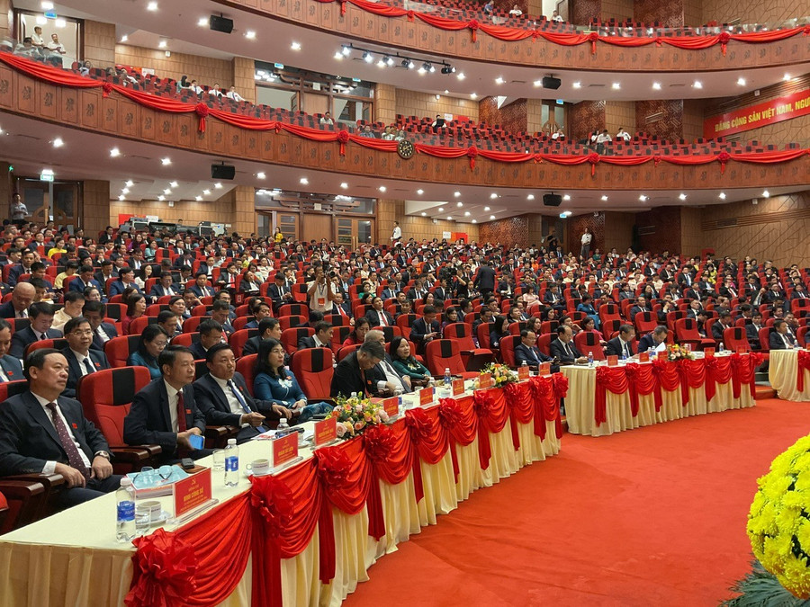 Quang cảnh địa hội. c2.jpg