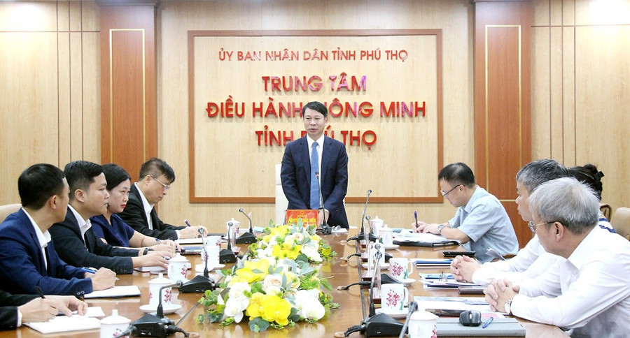 Quang cảnh buổi làm việc.
