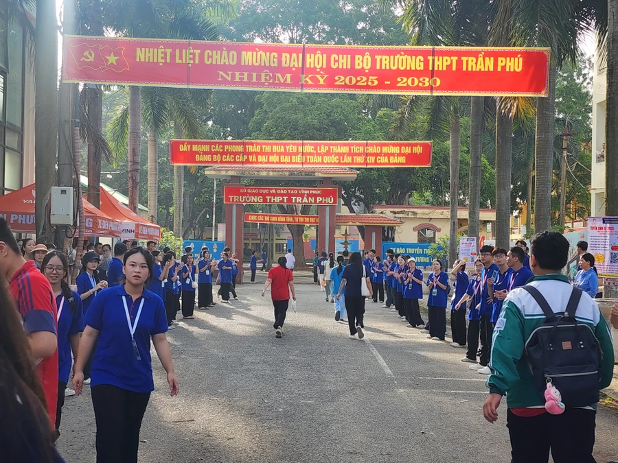 Điểm thi Trường THPT Trần Phú (TP Vĩnh Yên).