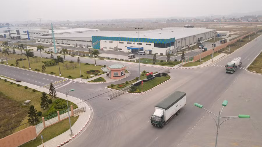 KCN Thăng Long Vĩnh Phúc, xã Bình Xuyên (Phú Thọ) dành 20% quỹ đất cho cây xanh, thảm cỏ, mặt nước và đường giao thông, tạo cảnh quan hài hòa, thân thiện môi trường.