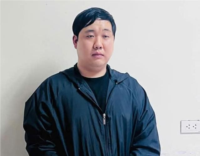 Kim JiWon bị trục xuất khỏi Việt Nam.