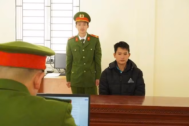 Phàn Lão Giàng tại cơ quan Công an. Ảnh: Công an huyện Mèo Vạc.