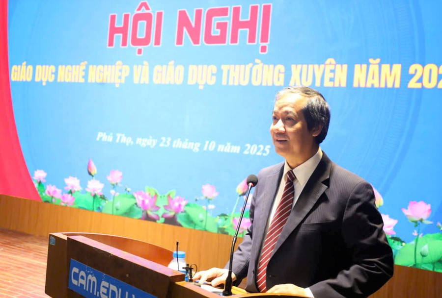 Bộ trưởng Bộ GD&ĐT Nguyễn Kim Sơn phát biểu kết luận hội nghị. bt.jpg