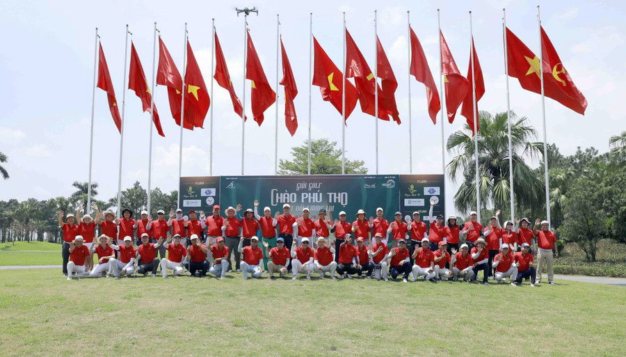 Giải đấu quy tụ 460 golfer.