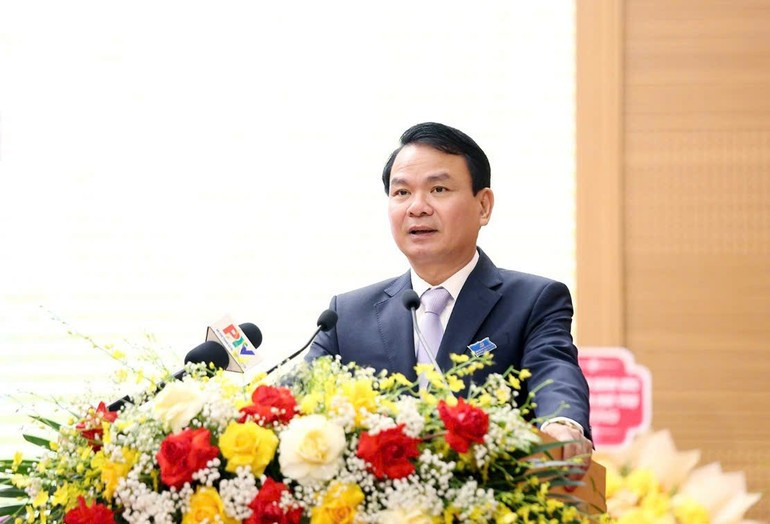 Ông Đặng Xuân Phong, Bí thư Tỉnh ủy Phú Thọ phát biểu tại đại hội đại biểu Đảng bộ UBND tỉnh Phú Thọ lần thứ I.