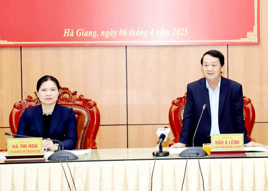 2 Bí thư Tuyên Quang và Hà Giang họp bàn nhiều vấn đề quan trọng.