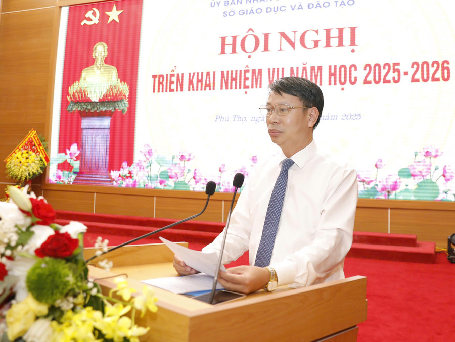 Ông Nguyễn Khắc Hiếu - Phó Chủ tịch UBND tỉnh Phú Thọ phát biểu chỉ đạo hội nghị. z6919810809556-63a504ec256881cd8dd816b79869ca12.jpg