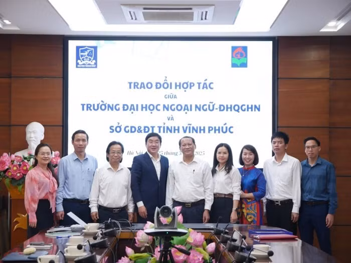 Trường Đại học Ngoại ngữ – Đại học Quốc gia Hà Nội và Sở GD&ĐT Vĩnh Phúc hợp tác đào tạo.