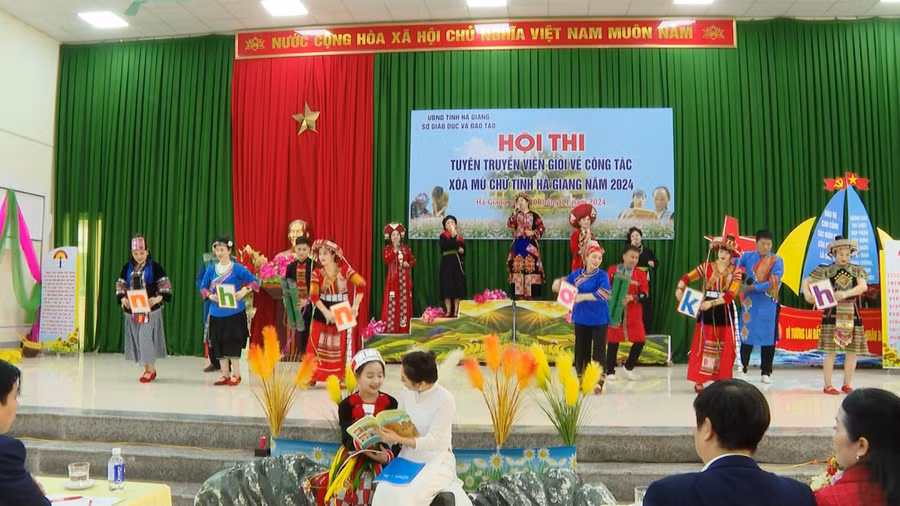 Sở Giáo dục và Đạo tạo Hà Giang tổ chức thành công Hội thi tuyên truyền viên giỏi về công tác xóa mù chữ 2024.