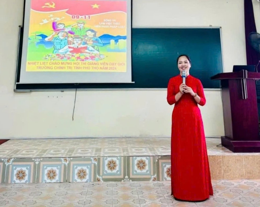 ThS. Đoàn Thị Hồng Việt.