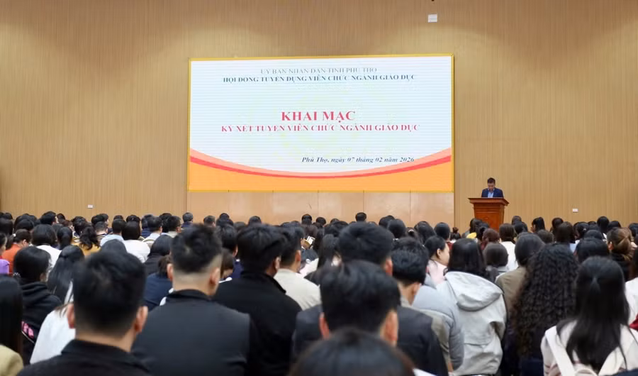 Hình ảnh buổi khai mạc kỳ thi.