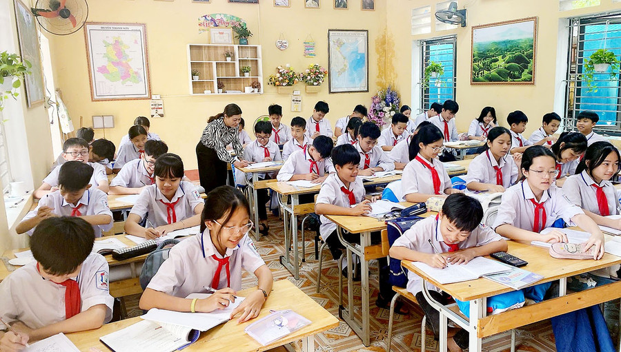 Sự tận tâm, gần gũi của giúp học sinh Phú Thọ thêm tự tin trong học tập.