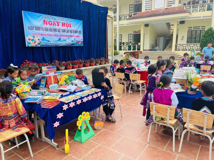 Hoạt động ngoại khóa tại Trường PTDTBT Tiểu học Cao Sơn (Lào Cai). cao-son-7.jpg