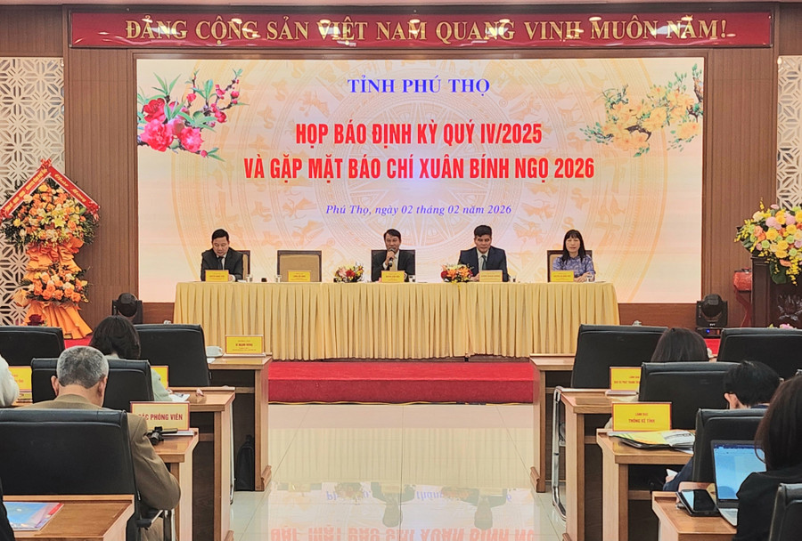 Quang cảnh buổi họp báo.