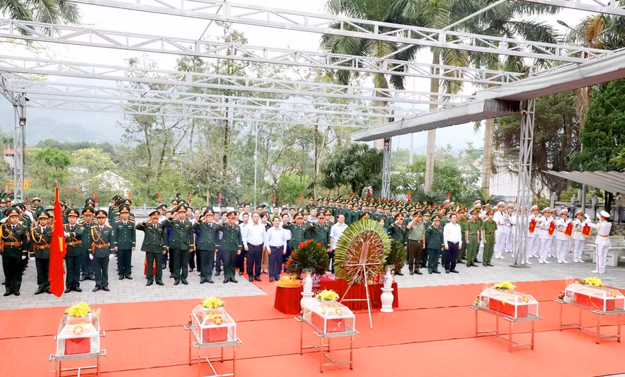 6 bộ hài cốt liệt sĩ vừa được tìm kiếm, quy tập trên các điểm cao thuộc xã Thanh Thủy, huyện Vị Xuyên (Hà Giang).