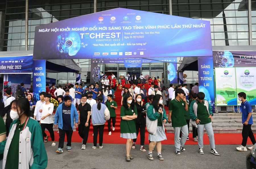 Techfest Vĩnh Phúc lần I thu hút đông đảo cộng đồng khởi nghiệp. Ảnh: Thế Hùng