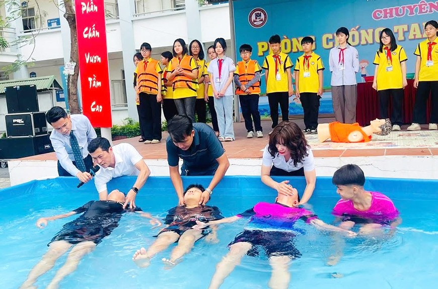 Trường học tại Phú Thọ chủ động phòng, chống đuối nước cho học sinh.