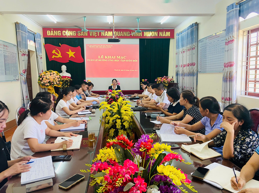 Trường Tiểu học Đồng Xuân (xã Thanh Ba) tích cực triển khai nhiều hoạt động thiết thực nhằm góp phần xây dựng “xã hội học tập – học tập suốt đời”. Ảnh: TH Đồng Xuân
