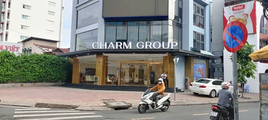 Phòng Chăm sóc khách hàng của Công ty TNHH Du lịch Khách sạn Phúc Đạt nằm trong tòa nhà của Charm Group. Ảnh: Quốc Hải