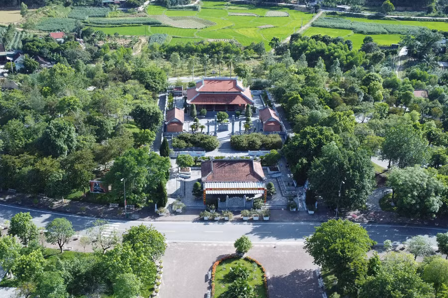 toa do lua truong bon dia chi do giao duc long yeu nuoc (1).jpg