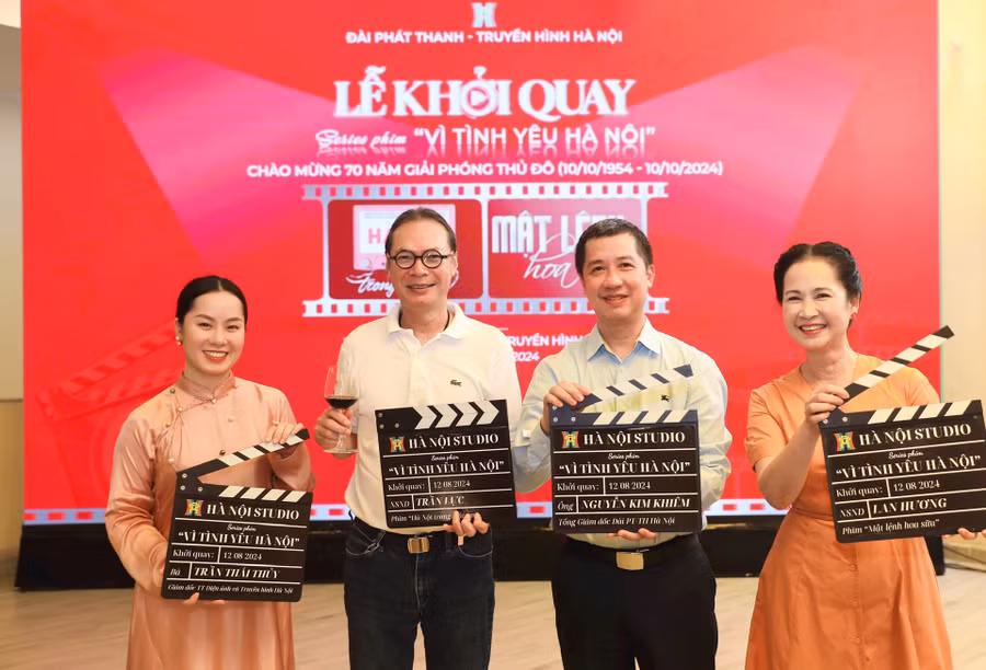 Dự án phim 'Vì tình yêu Hà Nội' vừa được khởi quay với sự tham gia của nhiều nghệ sĩ, diễn viên nổi tiếng.