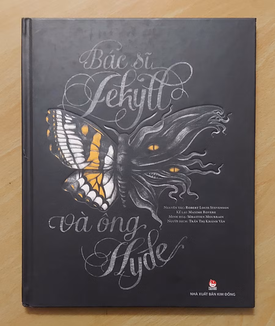 tu trang sach ranh gioi giua thien ac (1).jpg