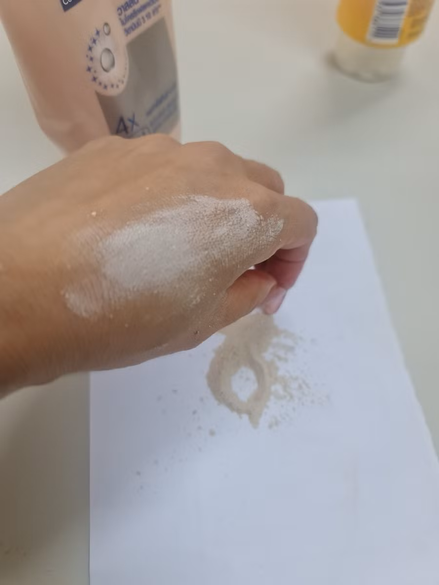 Silic hữu cơ có khả năng chống tia UV được tìm thấy trong bã mía.