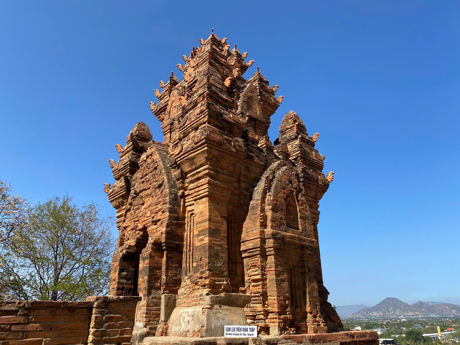 thap po kong garai bieu tuong cua vung dat ninh thuan (3).jpg