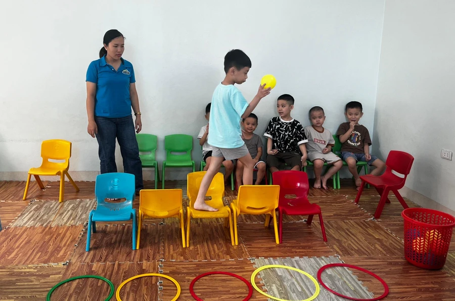 'Thả trôi' các trung tâm giáo dục chuyên biệt: Tại sao hệ thống vẫn 'ngồi im'?- Ảnh 2.