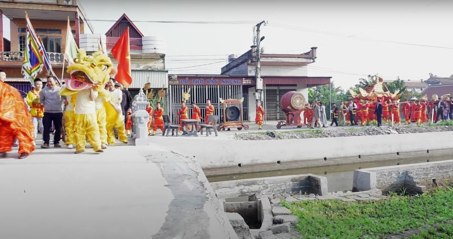 vi tien si mat chuc vi mo kho thoc cuu dan (2).png