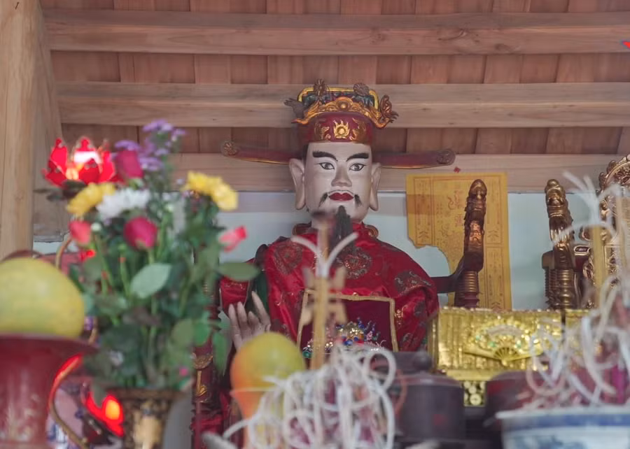 vi hoang giap tung phai lam thue boi song hoc lom lop quan trang (2).jpg