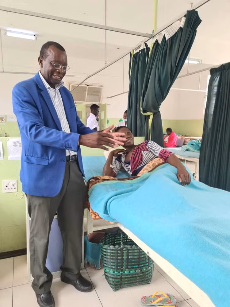 vuot bien de kham benh (4).jpg