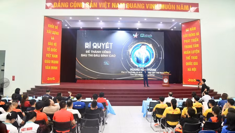 huong nghiep cho van dong vien trao can cau khong trao con ca (1).jpg