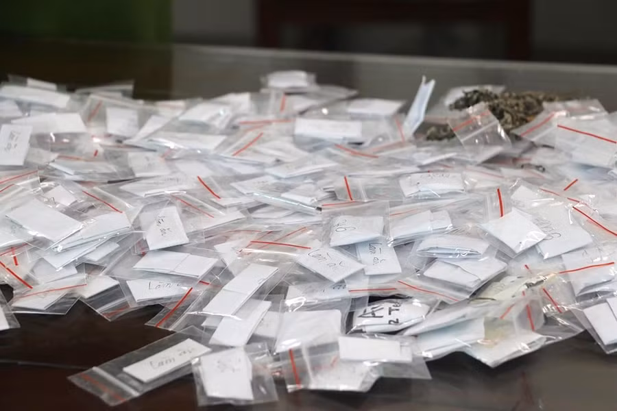 ban bua ngai qua mang xa hoi nhom lua dao kiem 86 ty dong (1).jpg