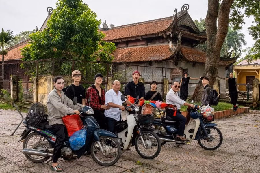 truyen thong va duong dai trong doi dien vo cung (1).jpg