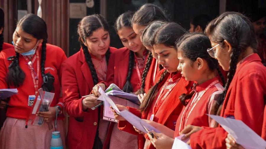Sinh viên Ấn Độ tham dự kỳ thi tuyển sinh đại học.