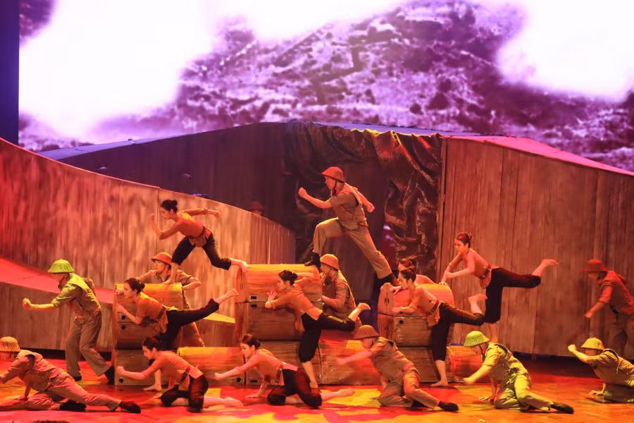 dat hang trong sang tac mua cua nao cho tai nang tre (3).JPG