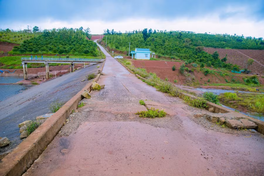 nhieu cong trinh trong diem bi sat truot o dak nong (2).jpg